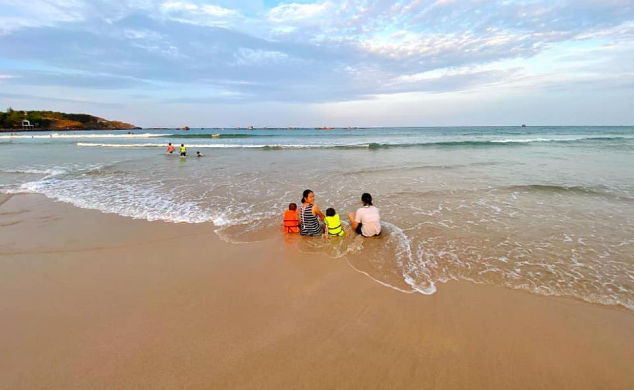 Photo de Ganh Da Dia Beach avec sable beige de surface
