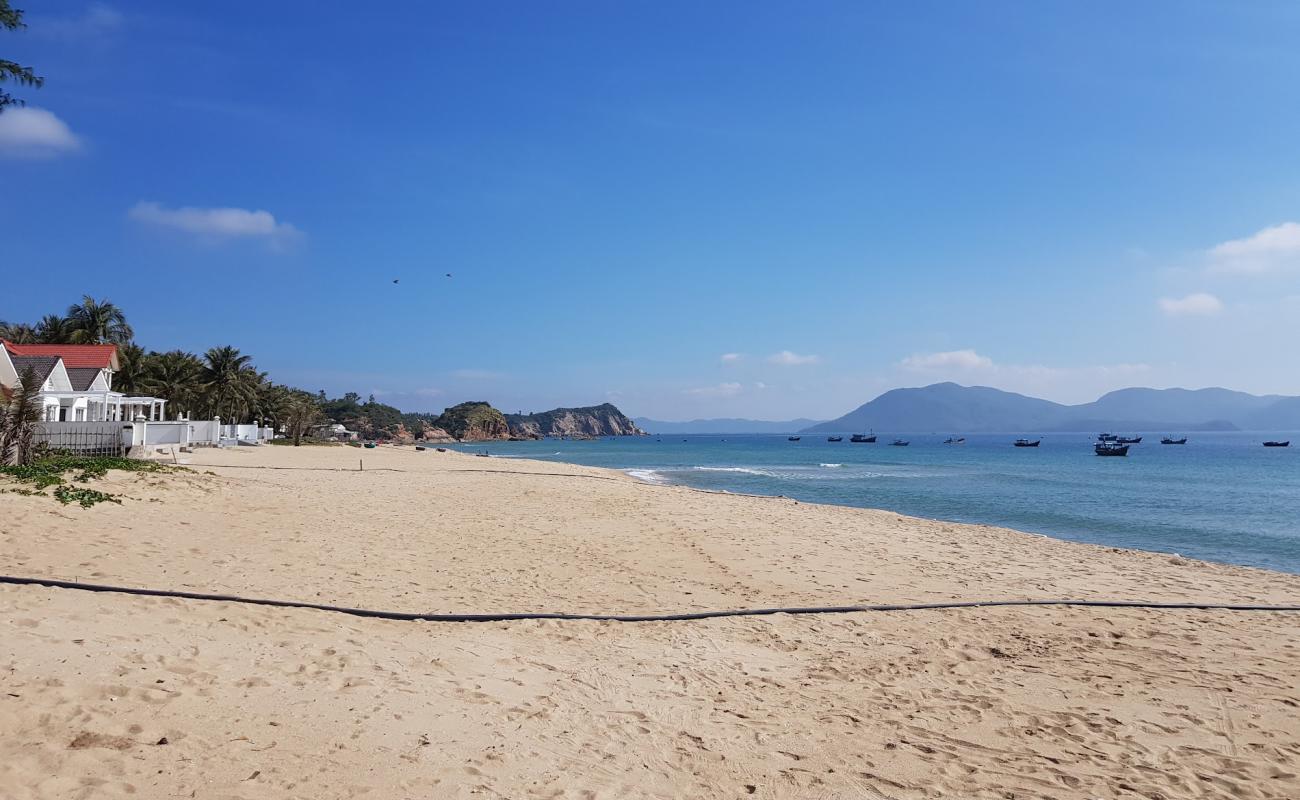 Photo de Ganh Do Beach avec sable beige de surface