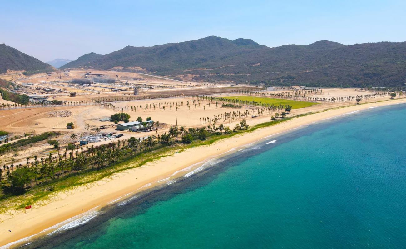 Photo de Hai Giang Beach avec sable lumineux de surface