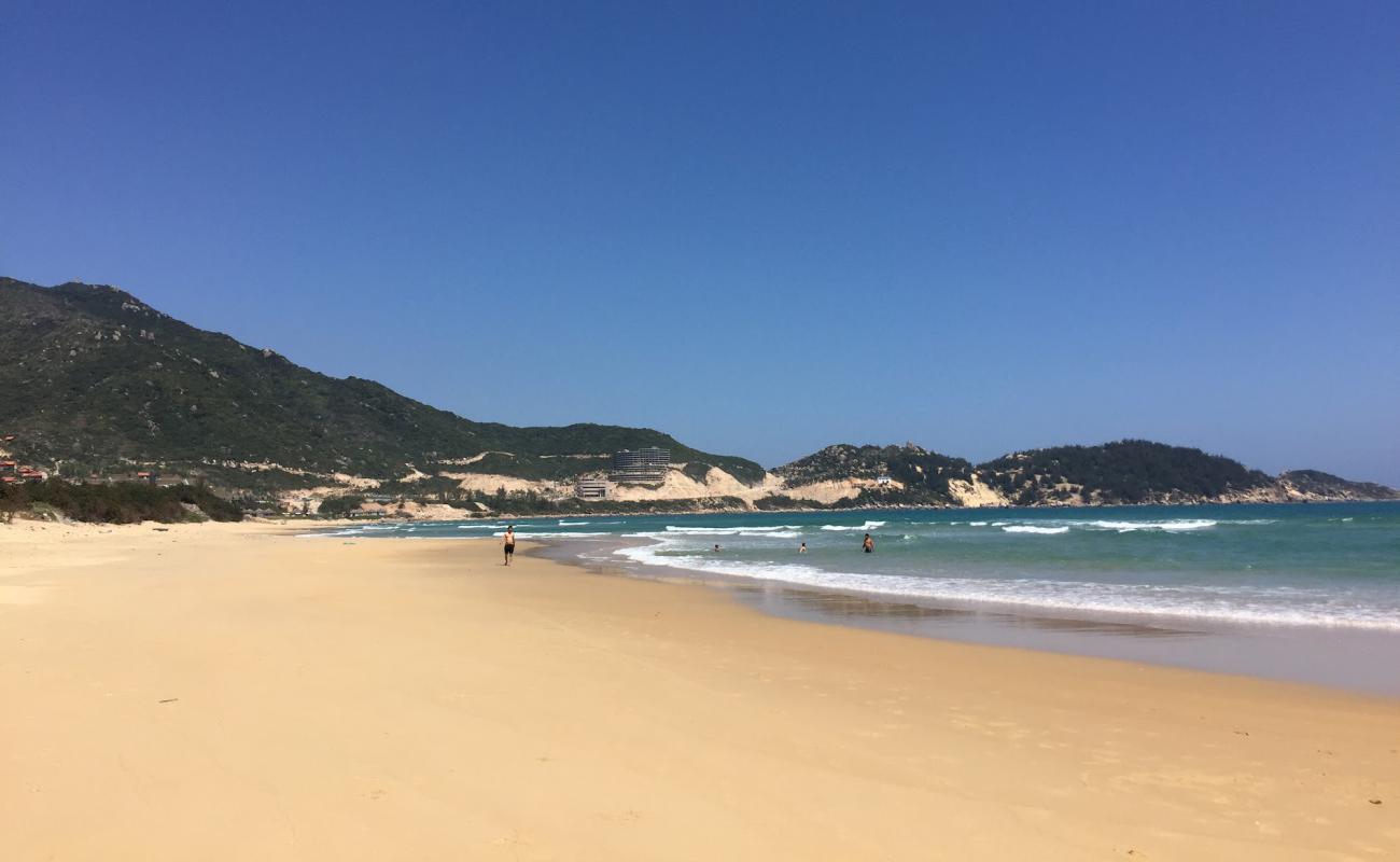 Photo de Trung Luong Beach avec sable lumineux de surface