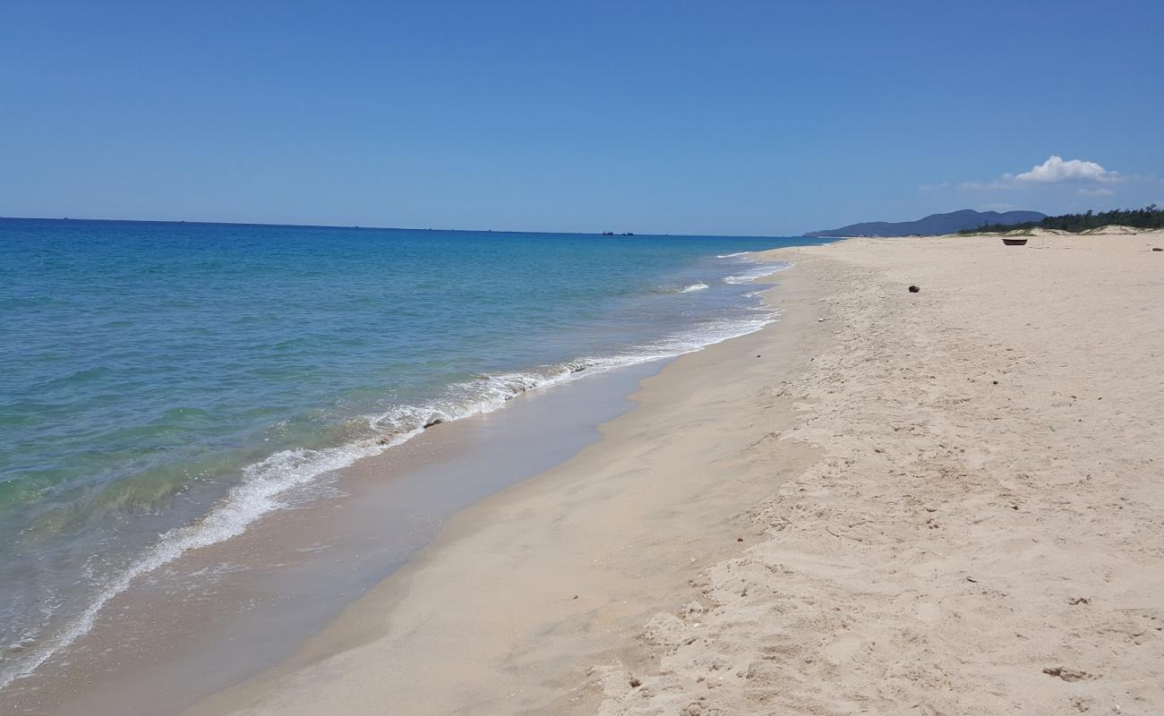 Photo de Bai Ngang Beach avec sable lumineux de surface