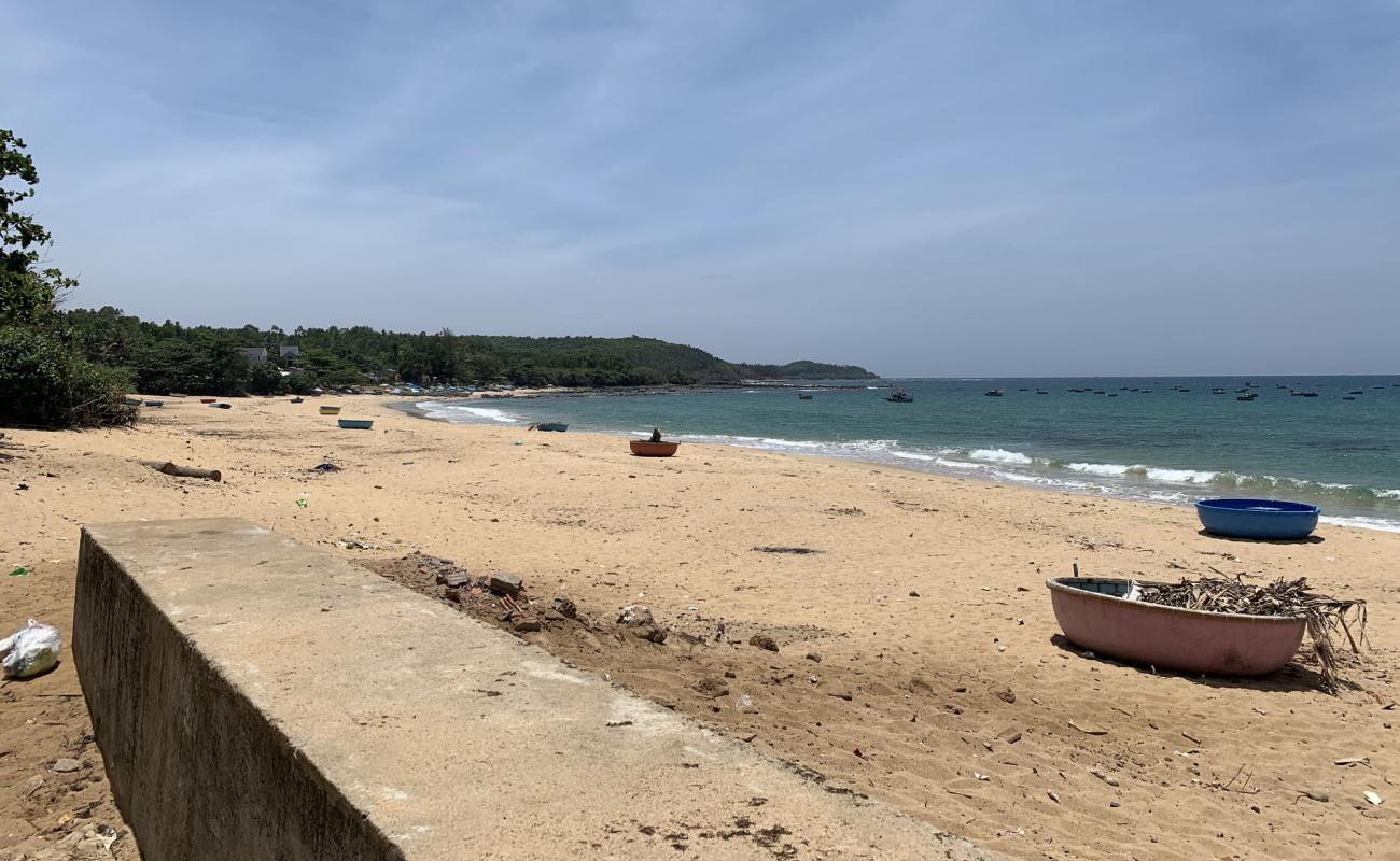 Photo de An Cuong Beach avec sable beige de surface