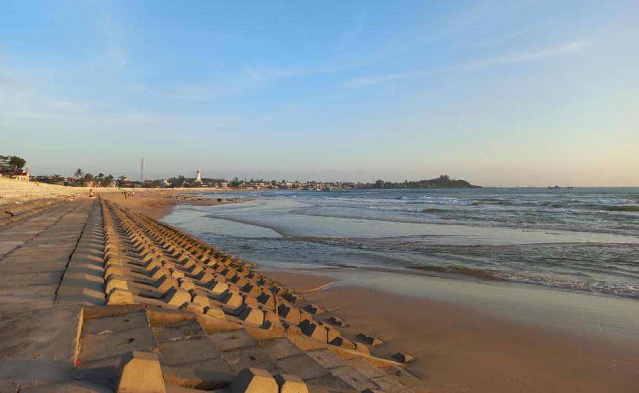 Photo de Phuoc  Thien Beach avec sable lumineux de surface