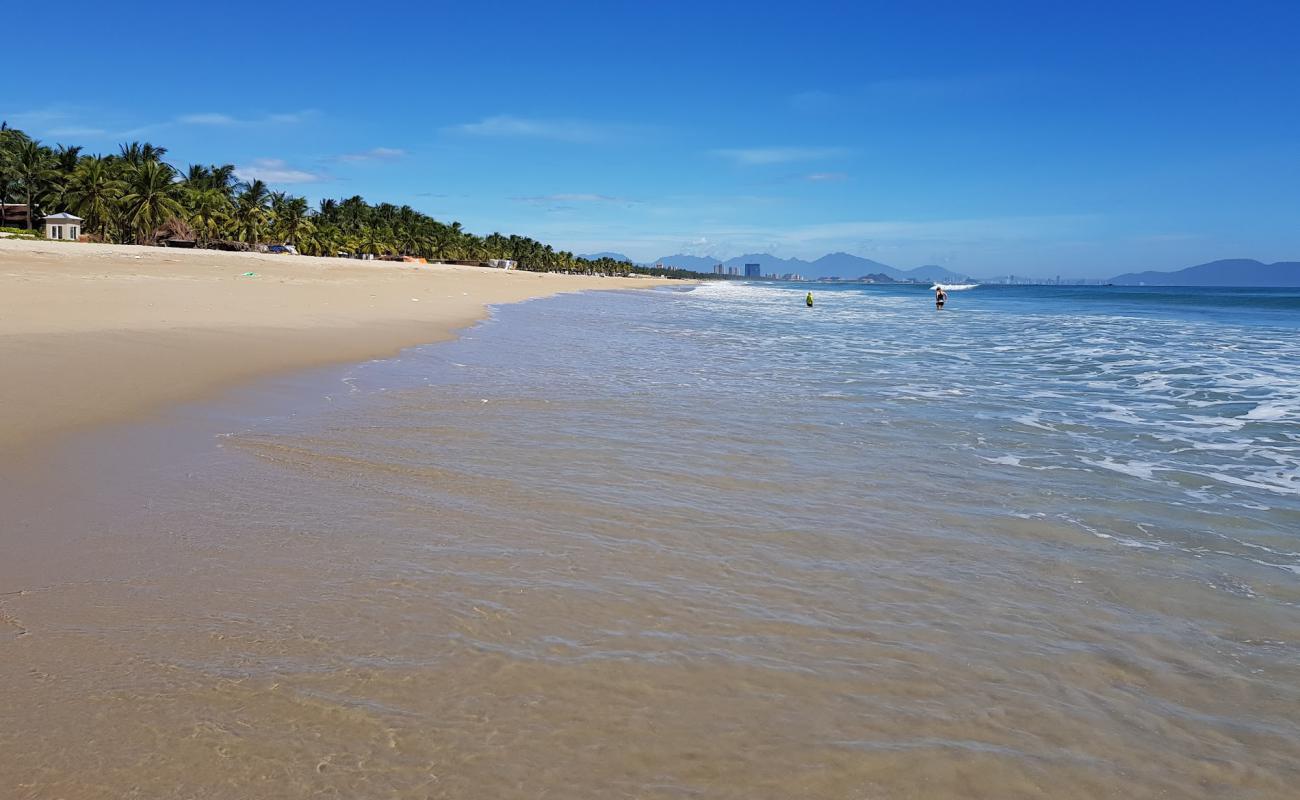 Photo de Ha My Beach avec sable fin et lumineux de surface