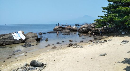 Black Rock Beach