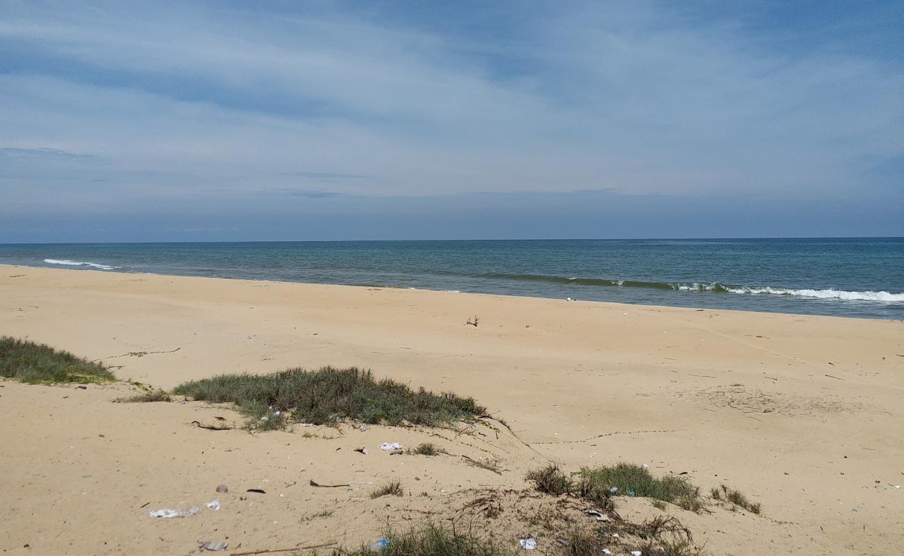 Photo de Dien Loc beach avec sable lumineux de surface