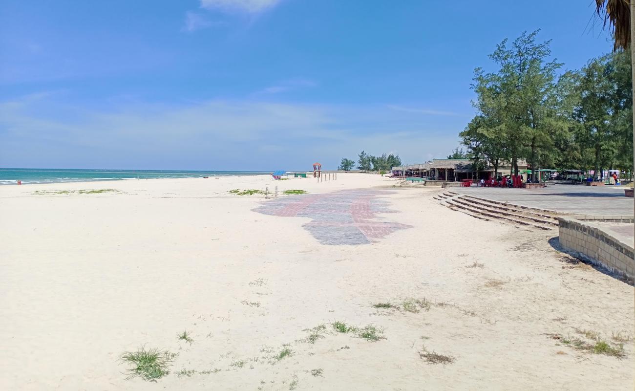 Photo de Cua Viet Beach avec sable beige de surface
