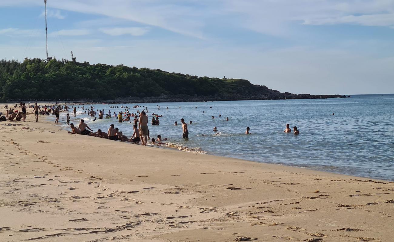 Photo de Hoanh Son beach avec sable beige de surface