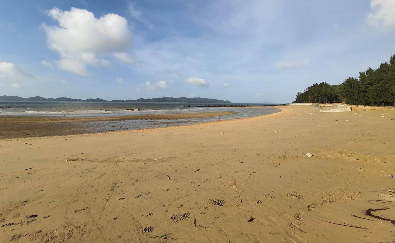 Photo de Thai Son beach avec sable lumineux de surface