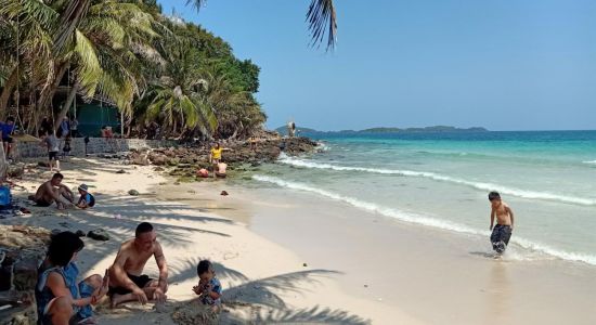 Hon Xuong Beach