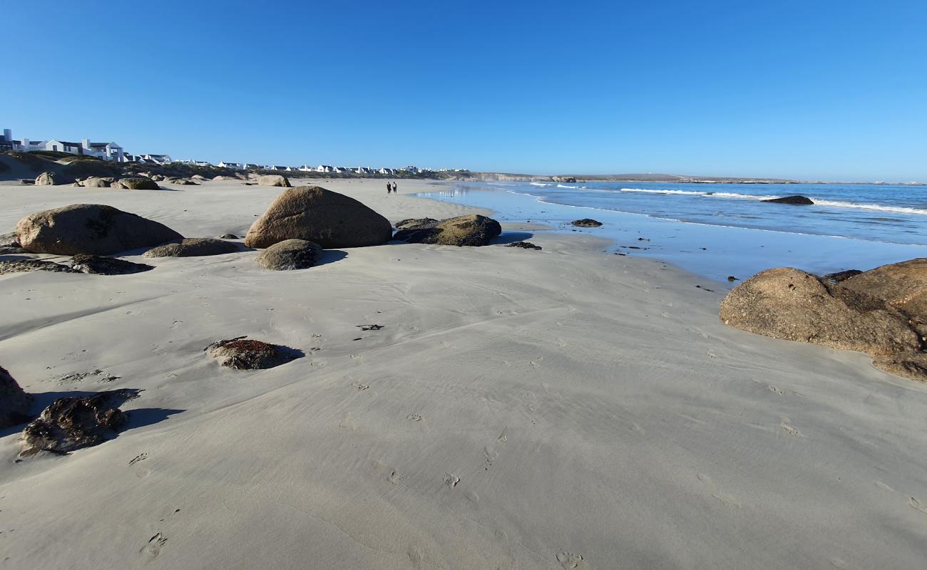 Photo de Paternoster beach II avec sable fin et lumineux de surface