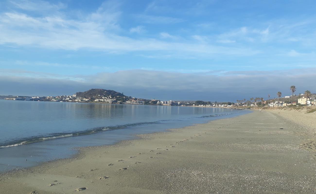 Photo de Saldanha beach avec sable beige de surface