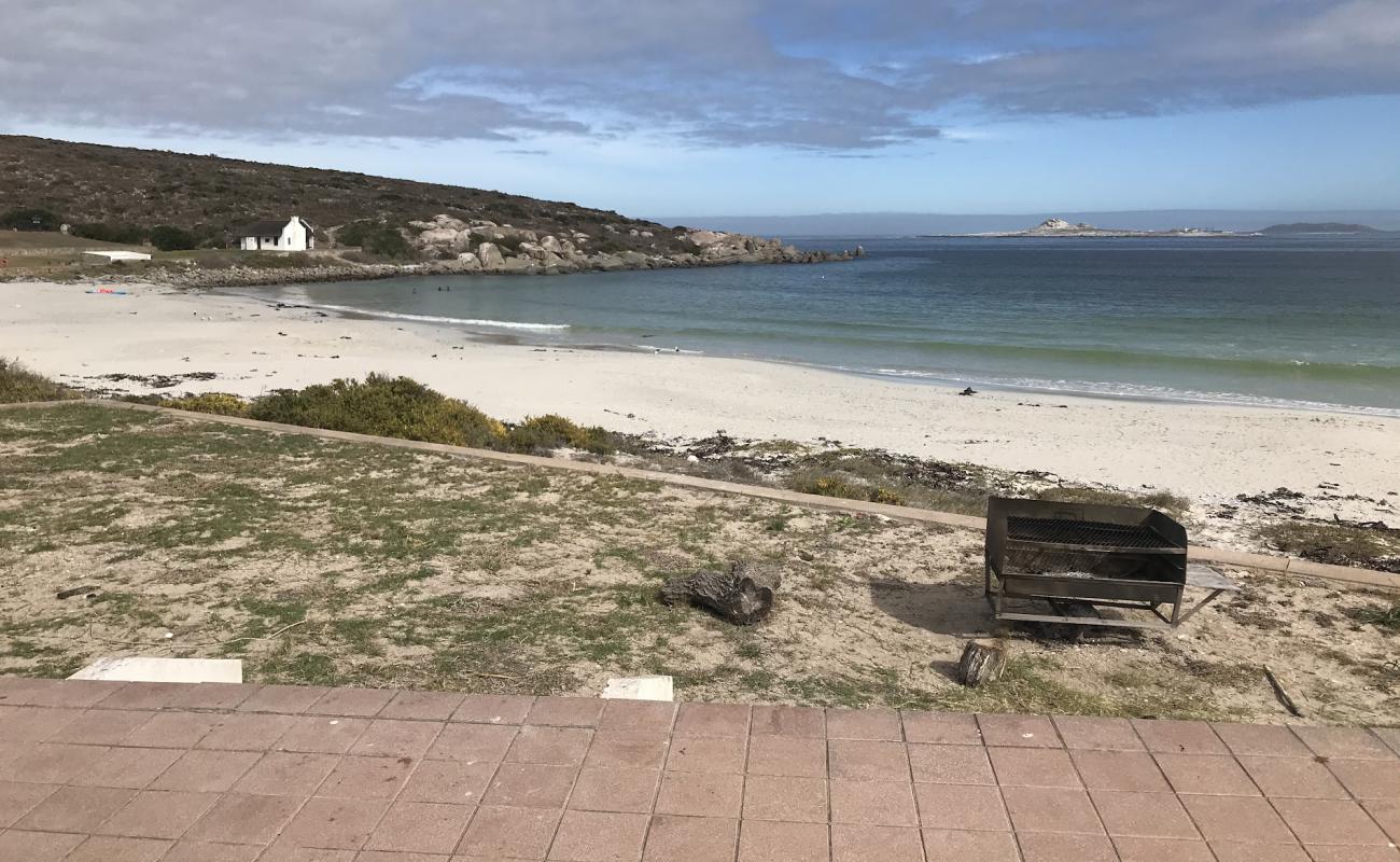 Photo de West coast beach avec sable lumineux de surface