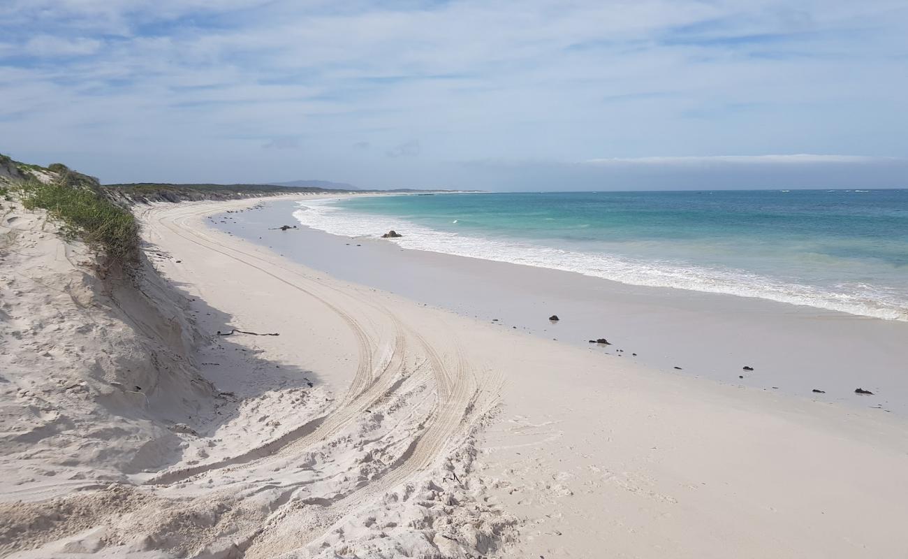 Photo de Die Dam avec sable beige fin de surface