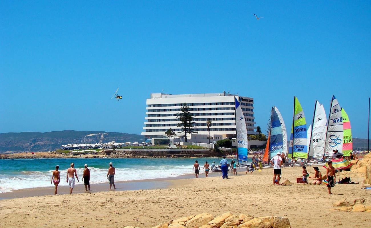 Photo de Hobie beach avec sable lumineux de surface