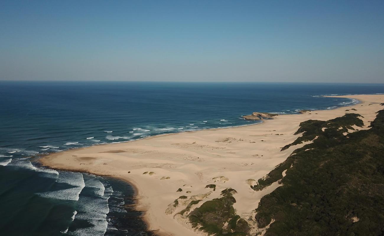 Photo de Kleinemonde beach avec sable beige de surface