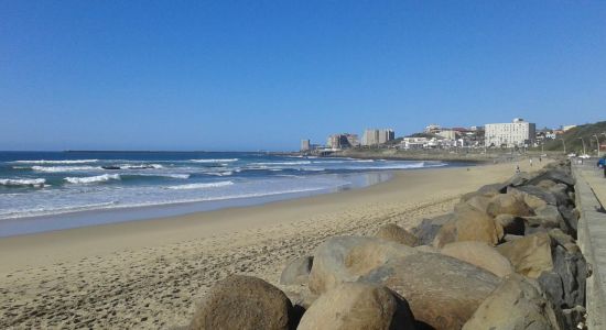 Beacon Bay beach