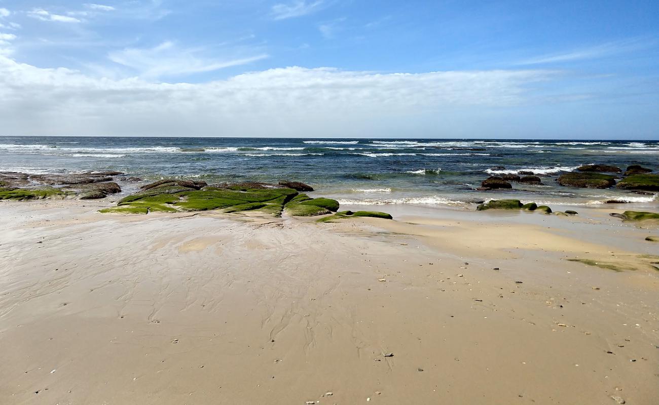 Photo de Kefani beach avec sable beige fin de surface