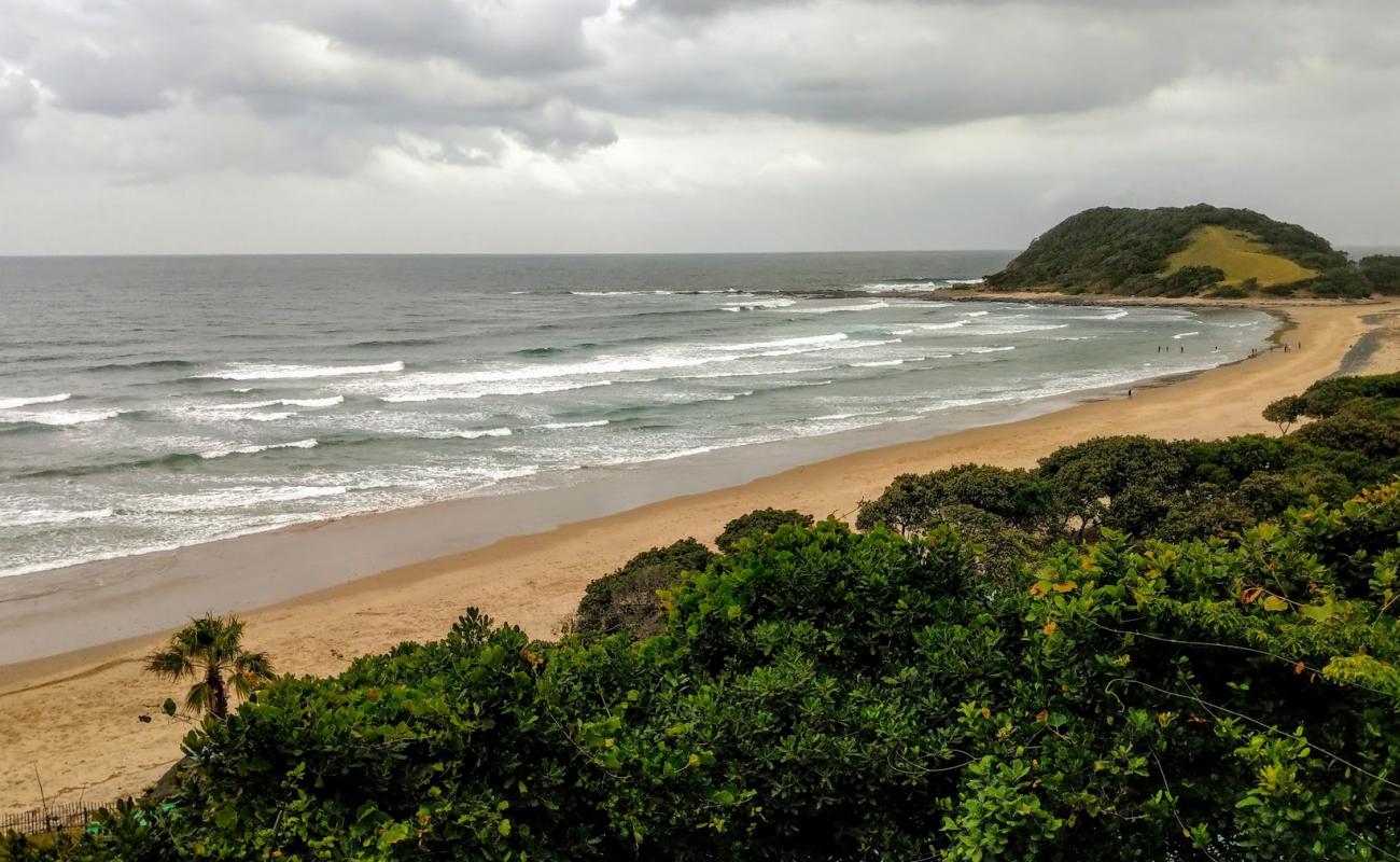 Photo de Nenga beach avec sable beige de surface