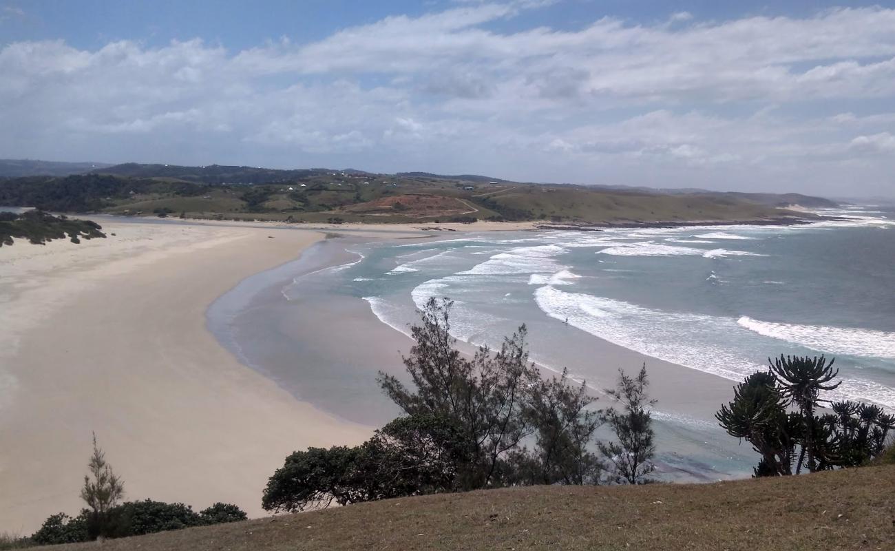 Photo de Mdumbi beach avec sable beige de surface