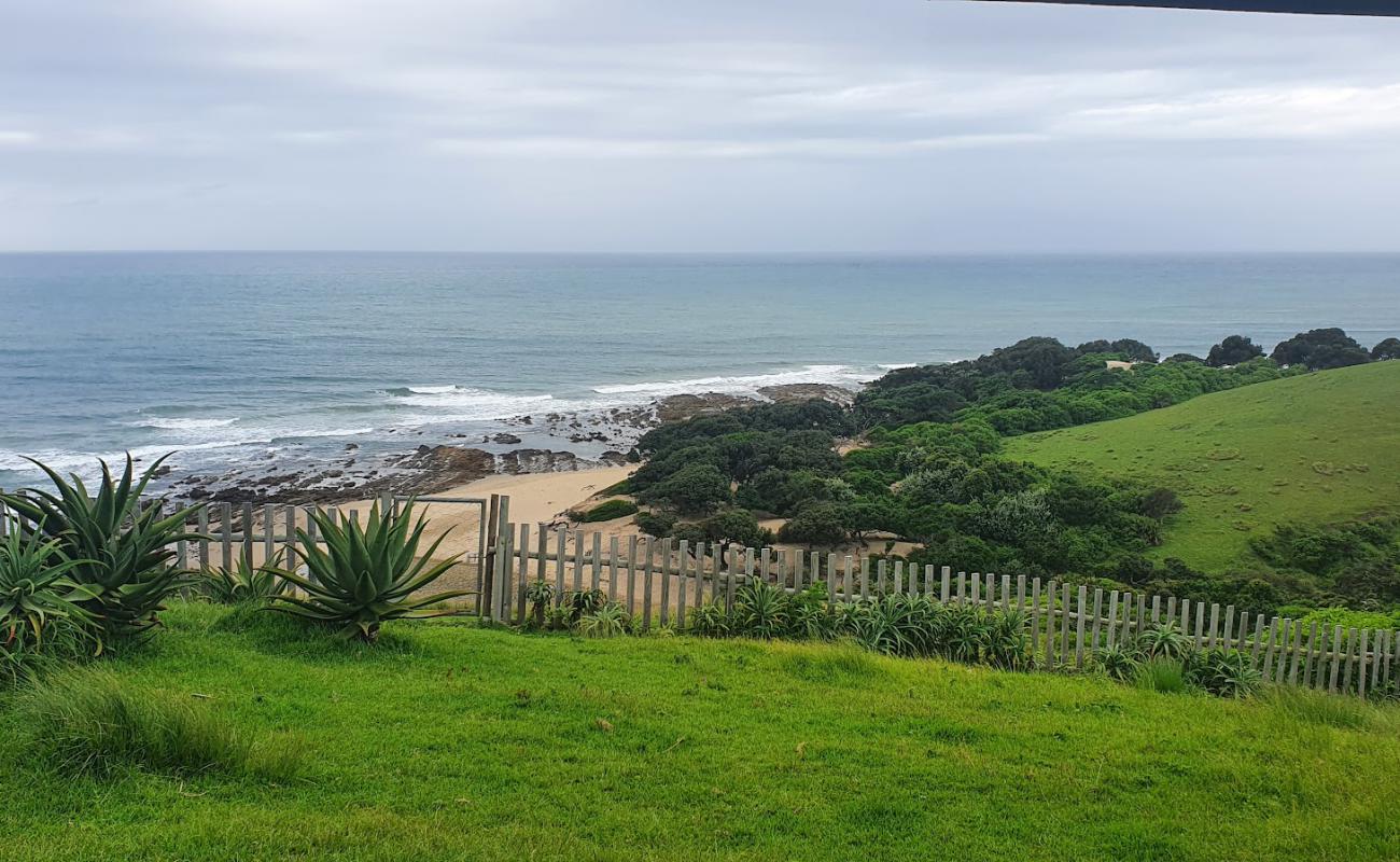 Photo de Lutsheni beach avec sable beige & pierres de surface