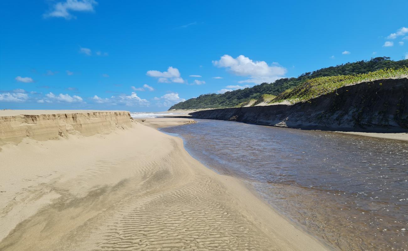 Photo de Mzamba beach I avec sable lumineux de surface