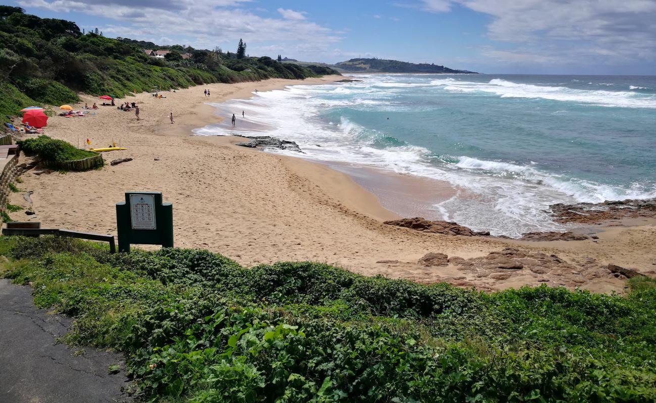 Photo de Umzumbe beach avec sable beige de surface