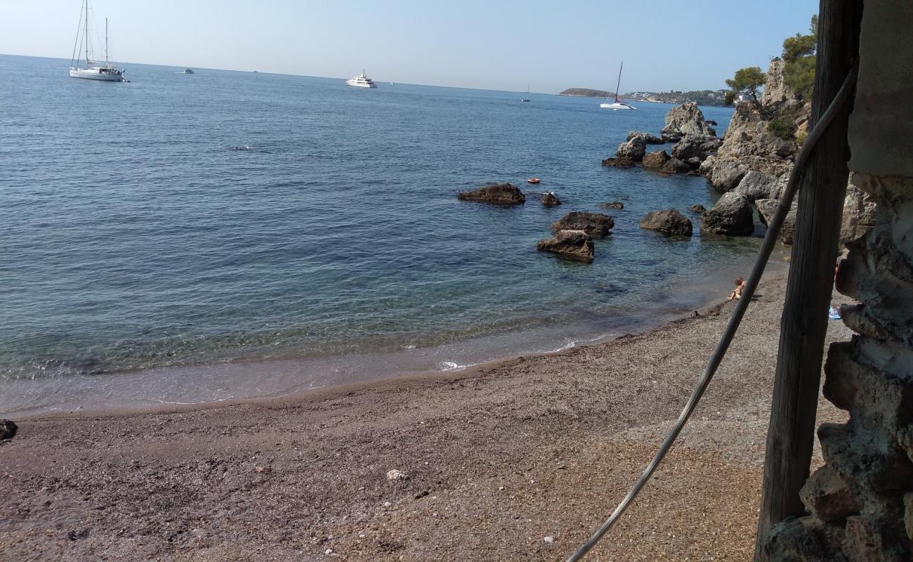 Photo de Punta des Carregador avec sable brun avec roches de surface