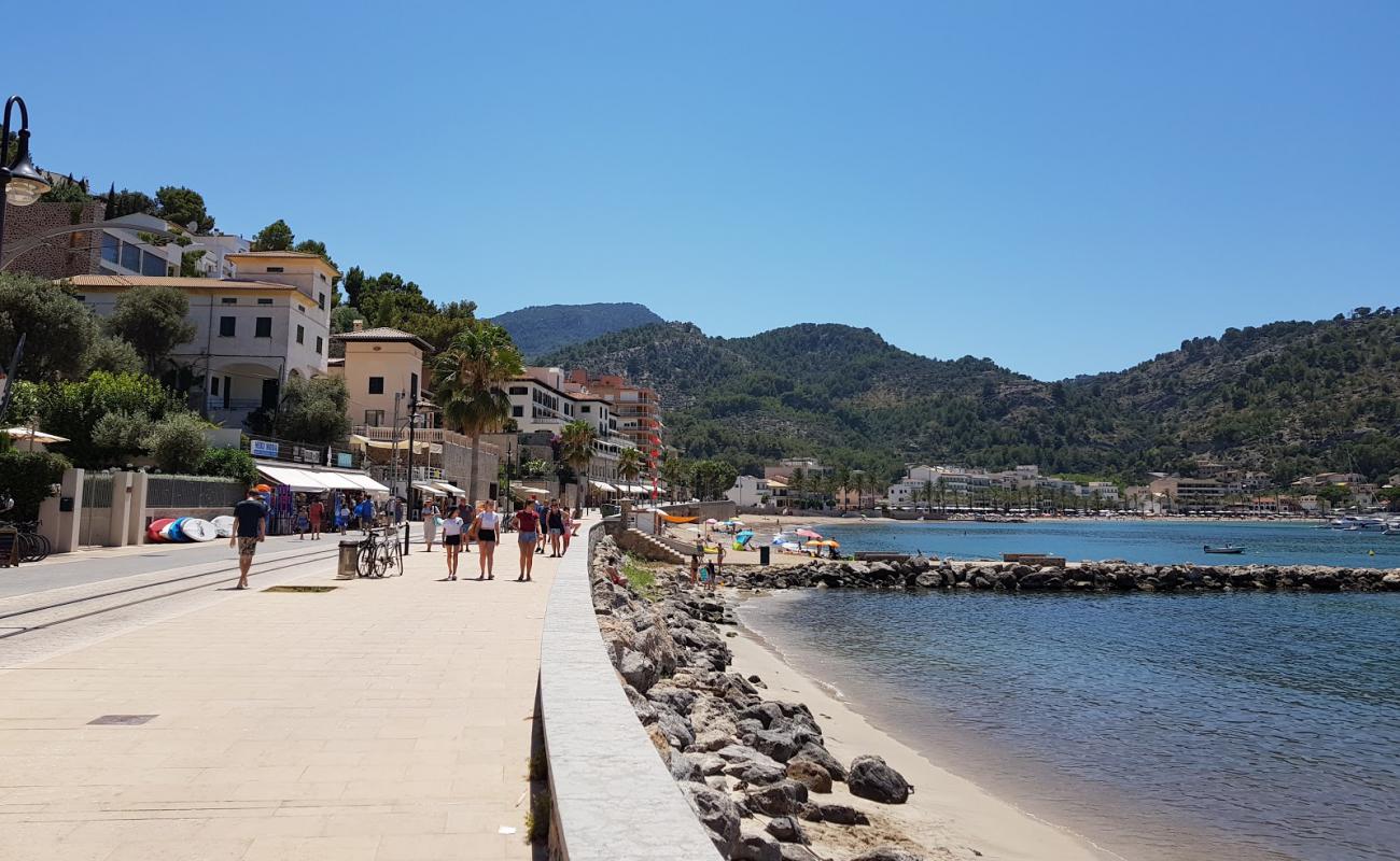 Photo de Port Soller avec sable beige fin de surface