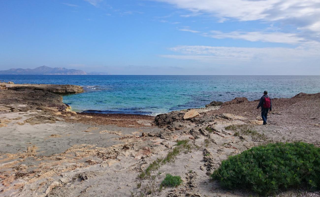 Photo de Platja de Son Real 2 avec sable brillant et rochers de surface