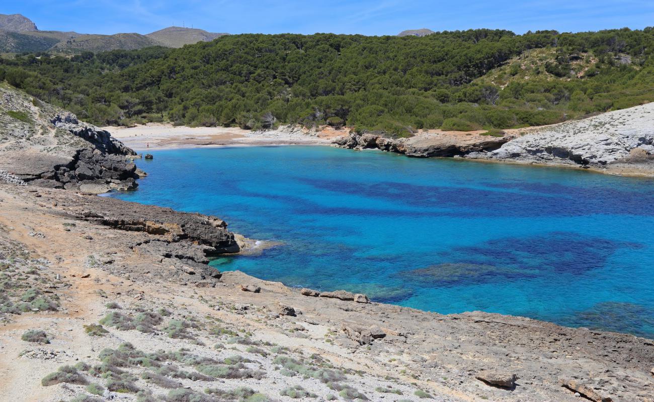 Photo de Cala des Matzoc avec sable beige & galets de surface