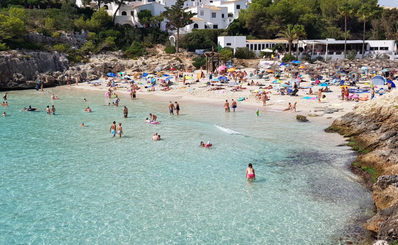 Photo de Platja Cala Anguila avec sable fin et lumineux de surface