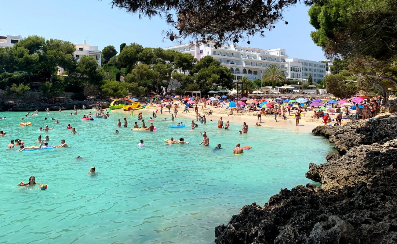 Photo de Cala Gran avec sable beige fin de surface