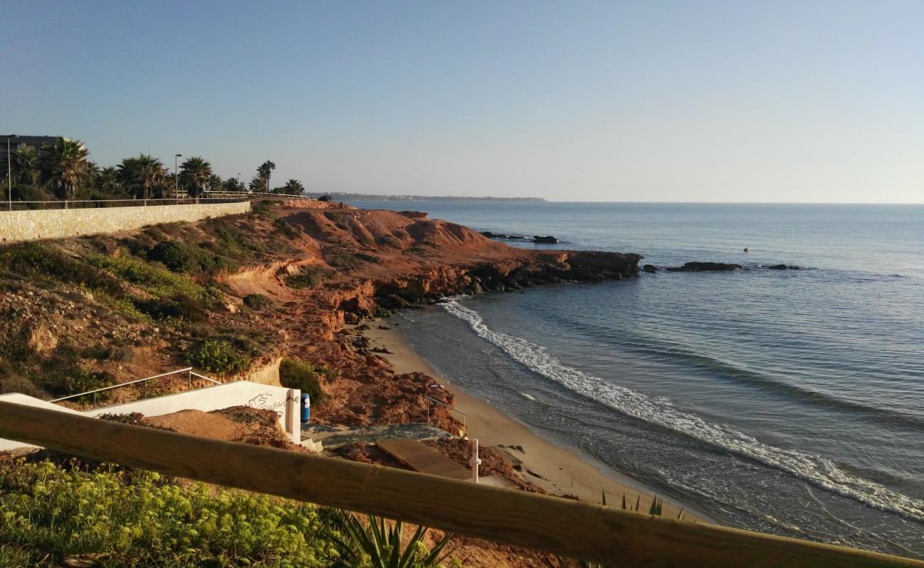 Photo de Cala de la Lombriz avec sable lumineux de surface