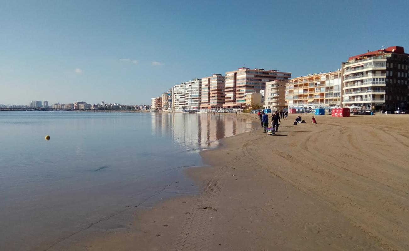 Photo de Playa Acequion avec sable brun de surface