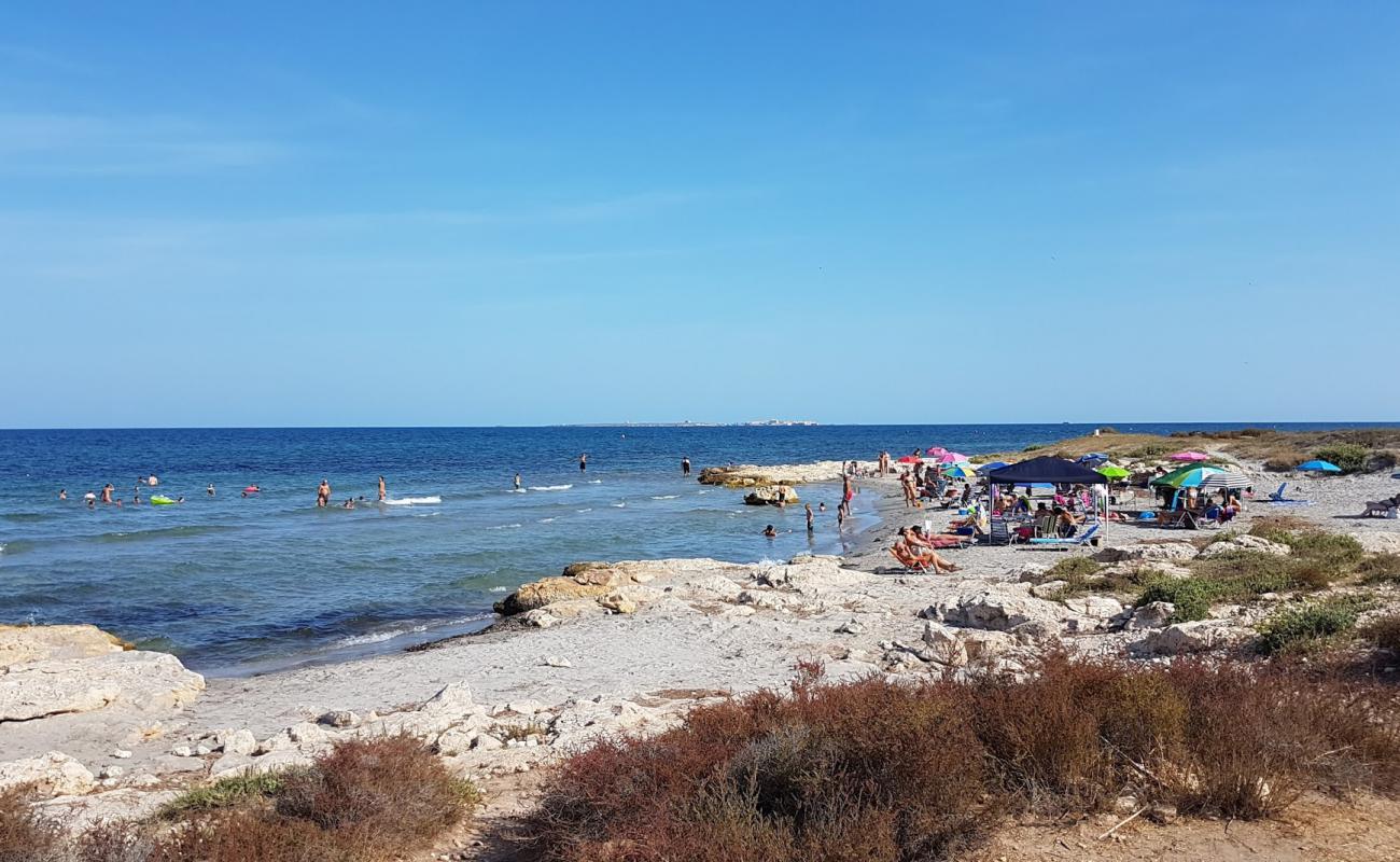 Photo de Calas del Cuartel avec sable brun de surface