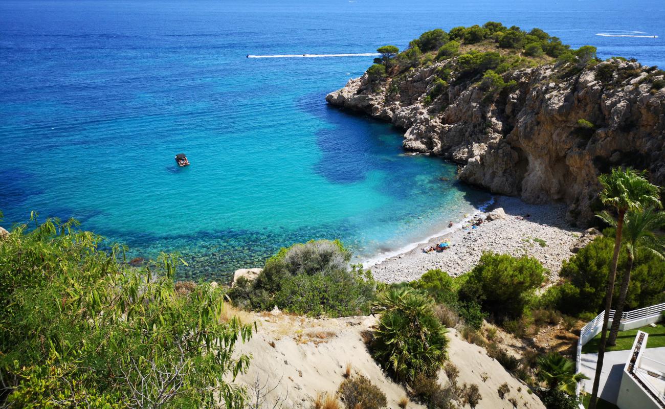 Photo de Cala Mascarat avec caillou clair de surface