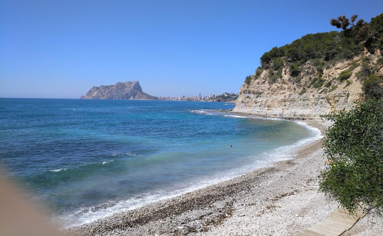 Photo de Cala Baladrar avec caillou gris de surface