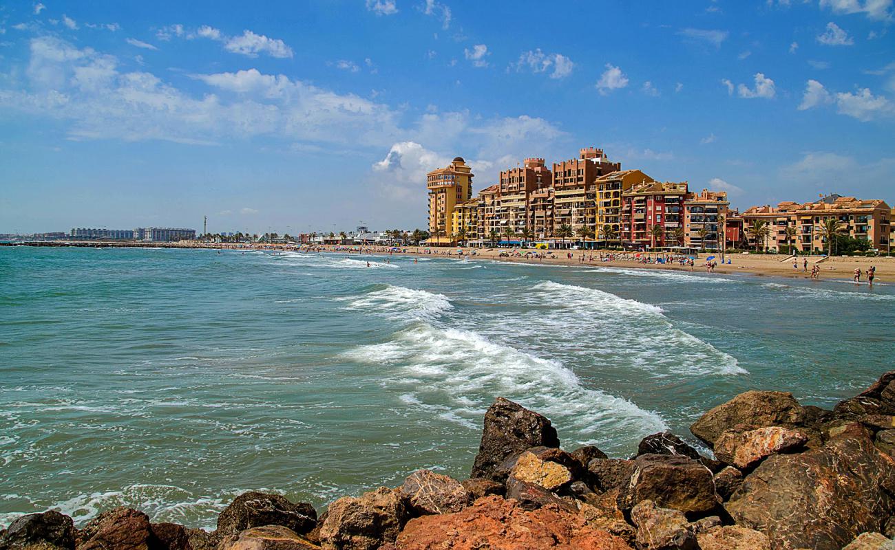 Photo de Plage de Port Saplatja avec sable brun de surface