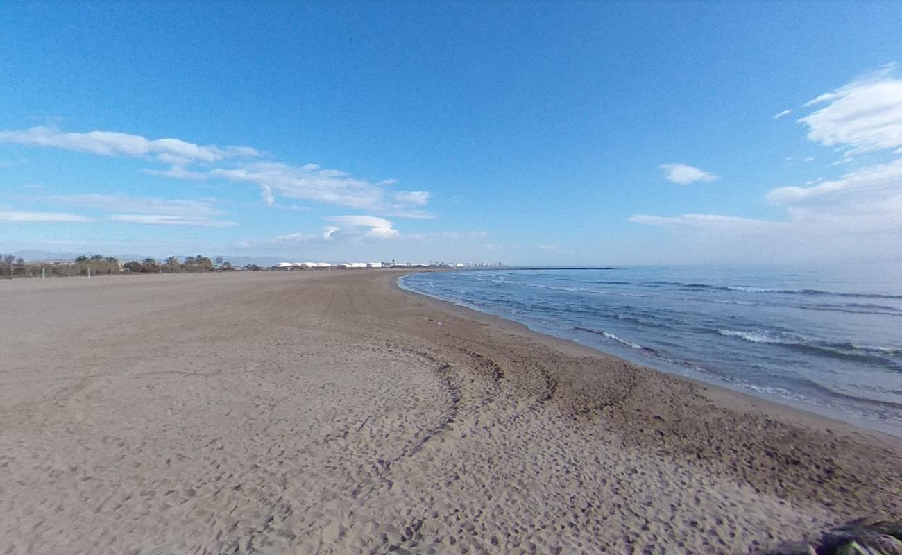 Photo de Playa de Meliana avec un niveau de propreté de partiellement propre