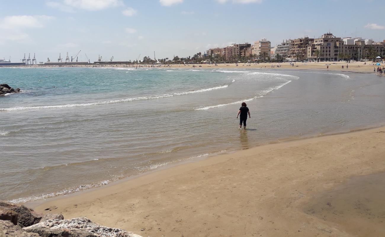 Photo de Puerto de Sagunto avec sable fin brun de surface