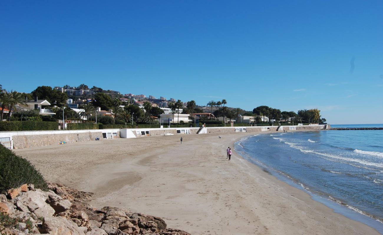 Photo de Platgeta Torrebellber avec sable brun de surface