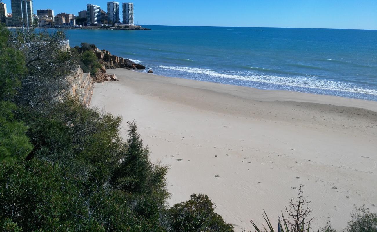 Photo de Cala de Oropesa avec sable brun de surface