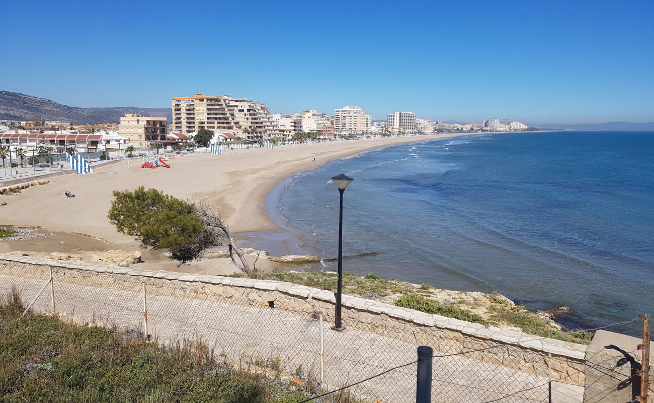 Photo de Playa Morro de Gos avec sable brun de surface