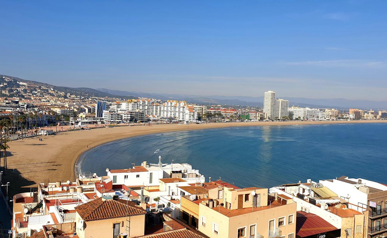 Photo de Plage de Peniscola avec sable brun de surface