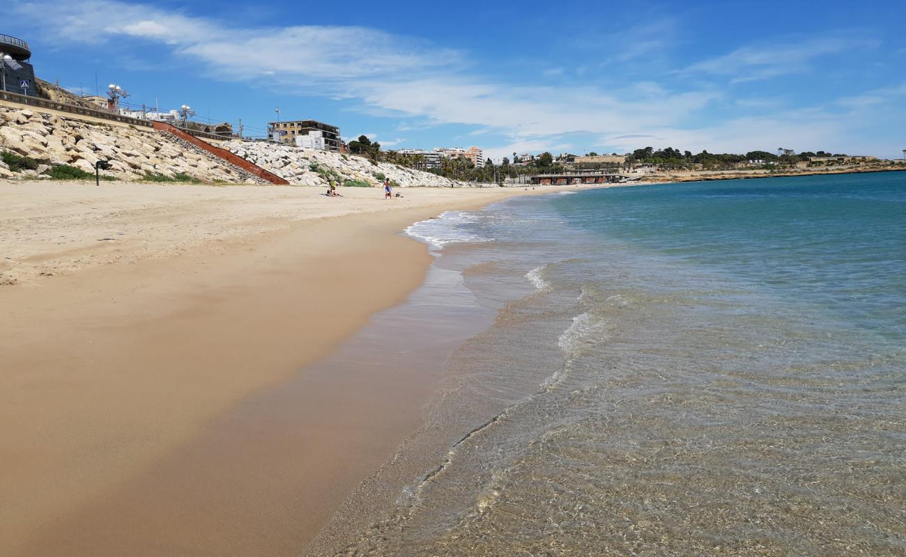 Photo de Platja del Miracle avec sable brun de surface