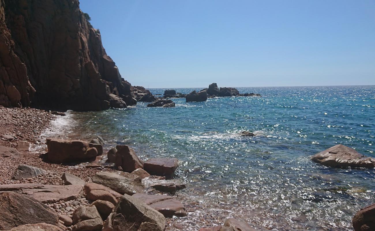 Photo de Punta d'Aromir avec sable beige & pierres de surface