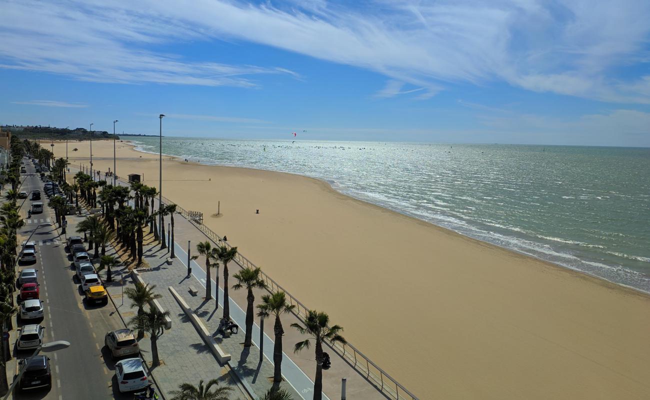 Photo de Sanlucar de Barrameda avec sable lumineux de surface