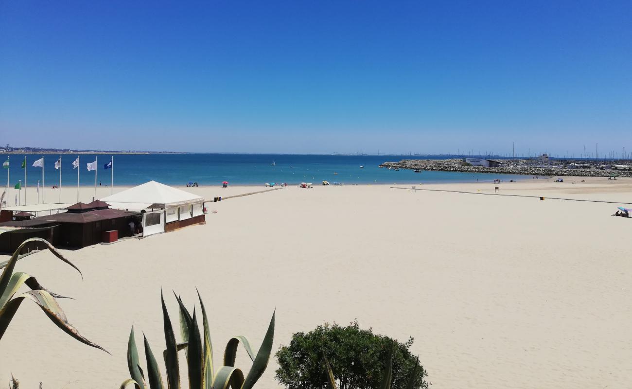 Photo de Playa del Chorrillo avec sable fin et lumineux de surface