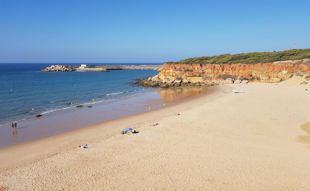 Photo de Plage de Cala del Aceite avec sable lumineux de surface